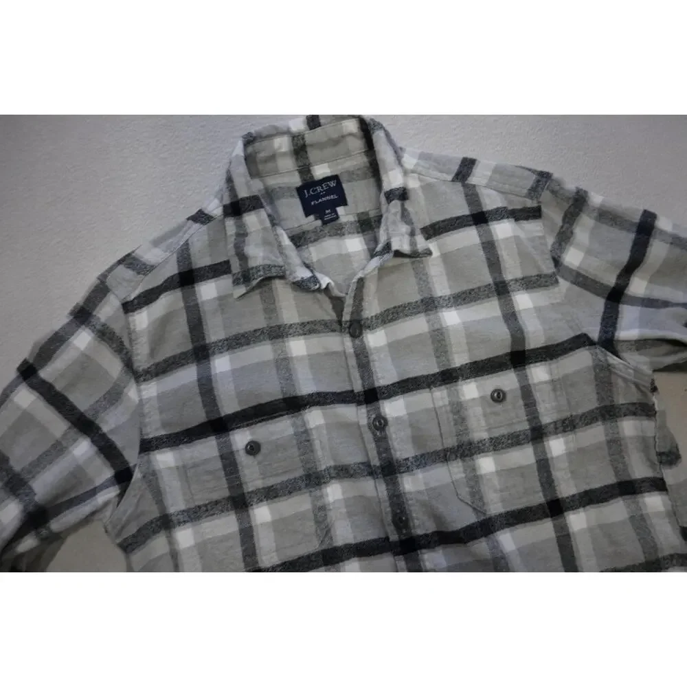 J Crew Classic Fit Flannel Camp Shirt Button Up Plaid Long Sleeve Mens Sz Medium